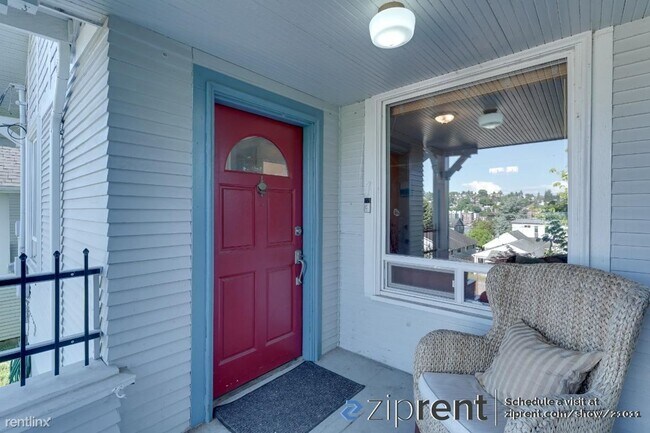 Building Photo - 4 br, 2 bath House - 3229 22nd Avenue West...