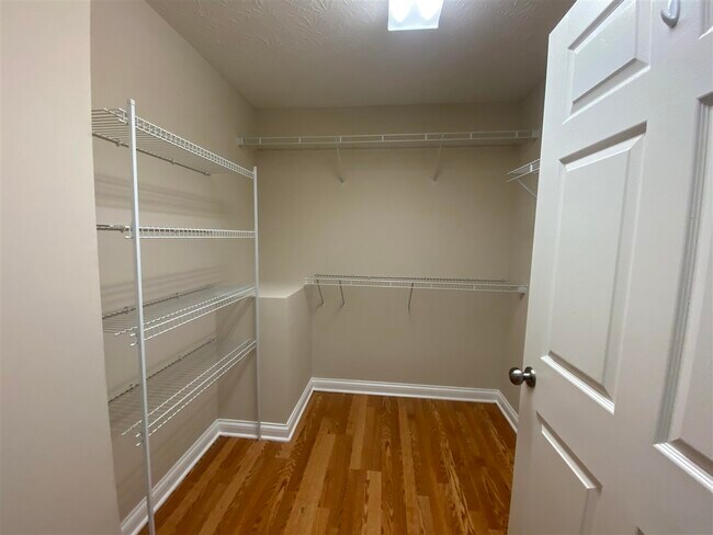 Foto del edificio - 1442 Calgary Way