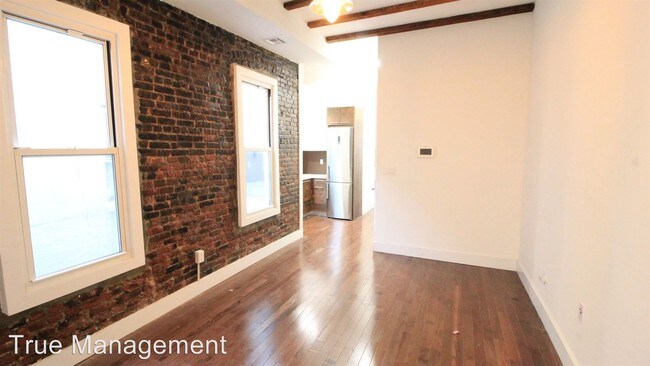Building Photo - 59-23 Woodbine St