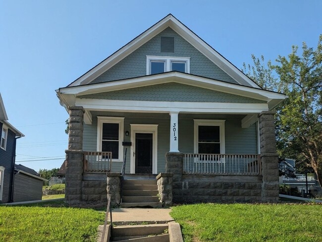 Building Photo - Remodeled 2-Bedroom Home with Main Floor Laundry & Two Car Garage