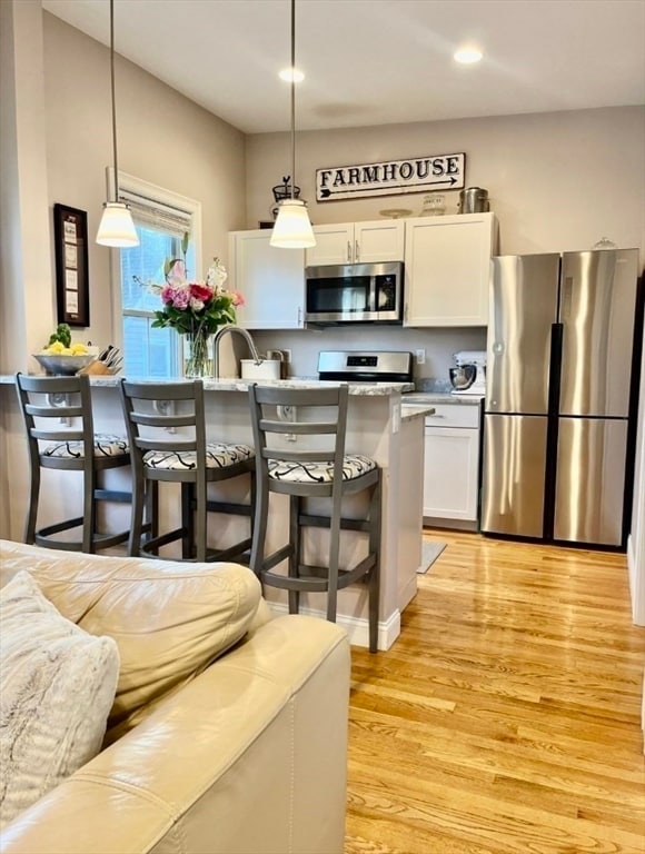 Foto del edificio - 236 E St