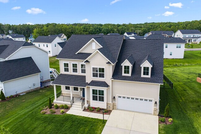 Building Photo - 9031 Hereford Ct