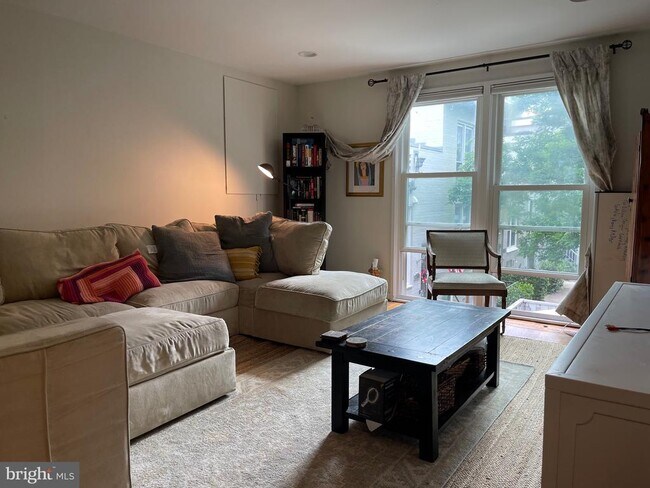 Building Photo - 243 G St SW