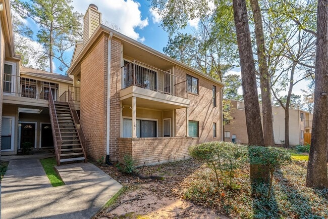 Building Photo - 3500 Tangle Brush Dr