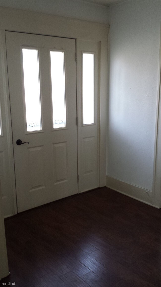 Foto del edificio - 3 br, 2 bath House - 222 Johnson