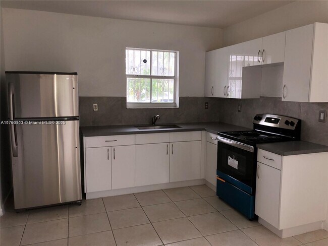 Foto del edificio - 287 NW 39th St