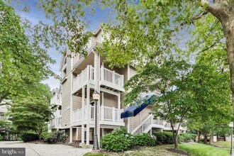 Building Photo - 10805 Hampton Mill Terrace