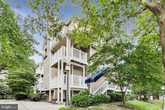 Building Photo - 10805 Hampton Mill Terrace