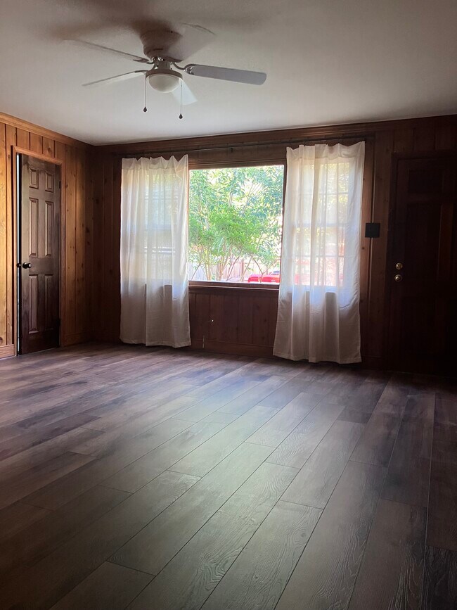 Foto del edificio - 4104 Patterson Ave