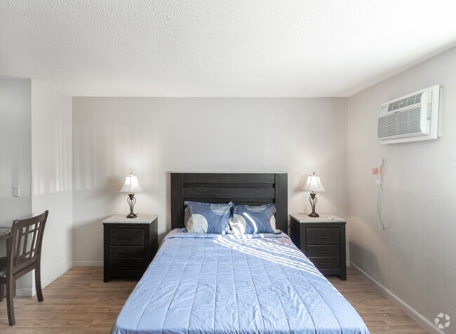 Studio - 405 SF - Qube