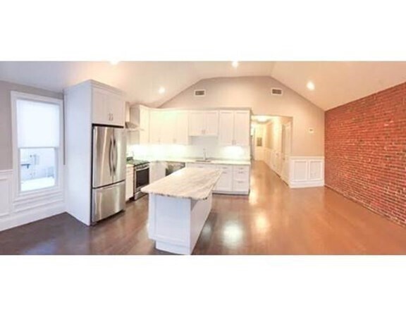 Foto del edificio - 1174 Cambridge St