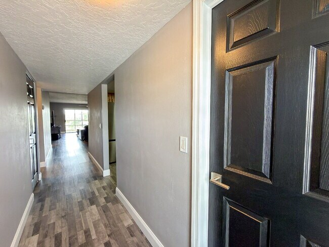 Foto del edificio - 2775 N Wickham Rd