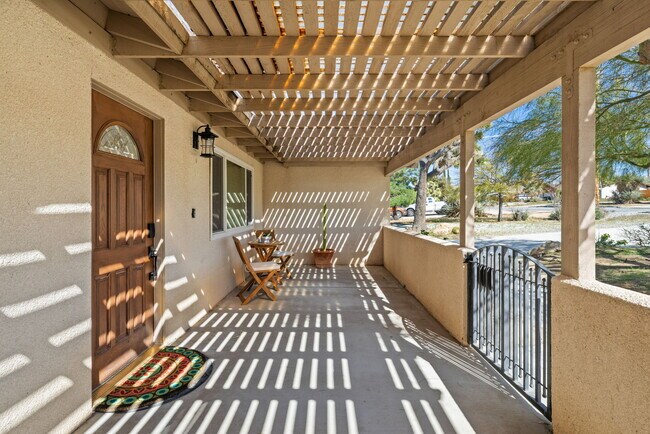 Foto del edificio - 58328 Bonanza Dr