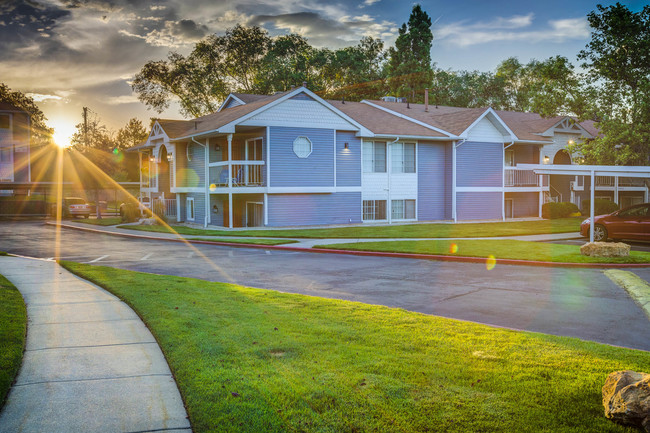 Foto del edificio - Creekview Apartments