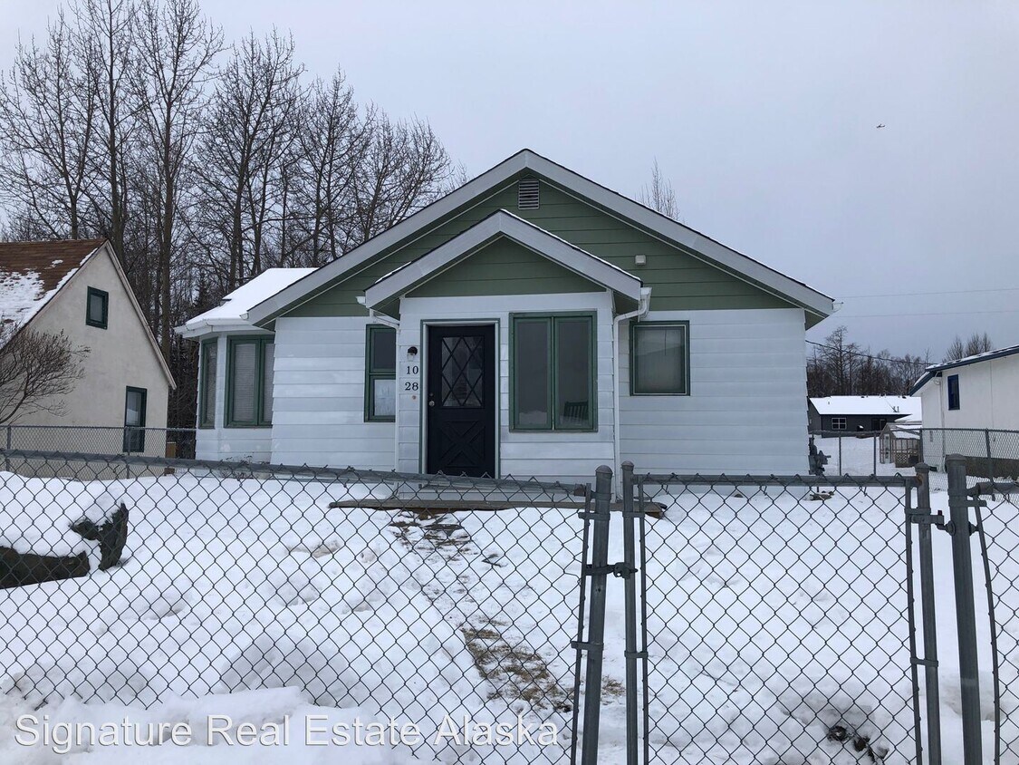 3 br, 1.5 bath House 1028 S. Cobb Street House Rental in Palmer, AK
