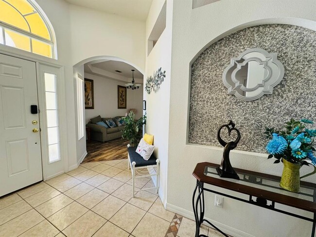 Building Photo - 400 Montara Dr