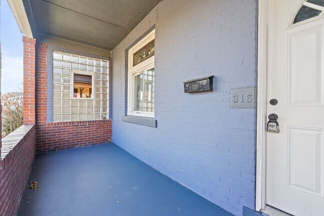 Building Photo - Newly renovated 3 bedroom 1 bath in Mt. Ol...