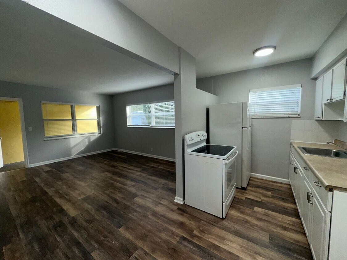 Building Photo - Jefferson Street Apartments