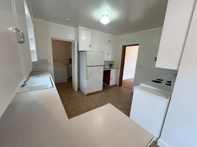 Building Photo - Nor Cal Realty Inc, - Coming soon - 3 Bd 2...