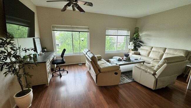 Building Photo - 2209 S Braeswood Blvd