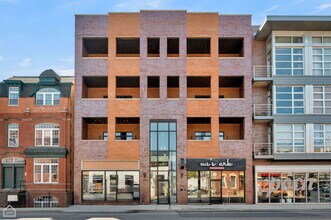 Building Photo - 1843 W North Ave