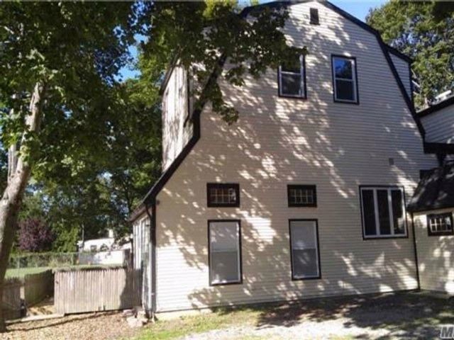 Primary Photo - 361 Deer Park Rd