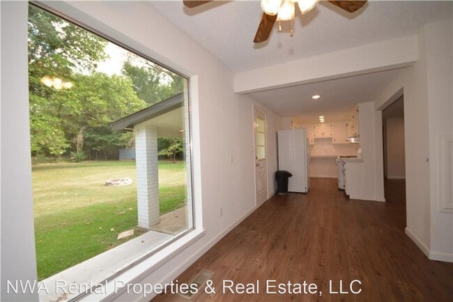Foto del edificio - 3 br, 2 bath House - 3993 S Powell St