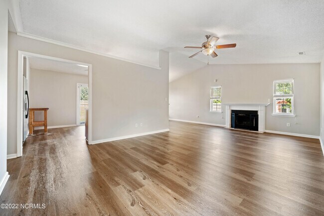 Building Photo - 401 Penrose Ct