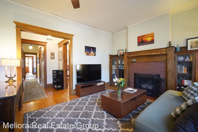 Foto del edificio - 2 br, 2 bath House - 5616 S Kimbark Ave #2