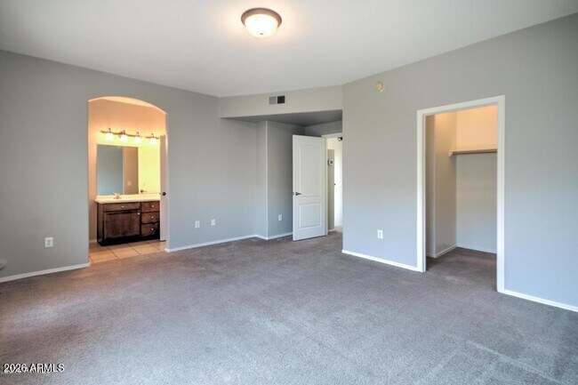 Building Photo - 3150 E Beardsley Rd