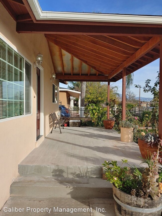 Foto del edificio - 4 br, 2 bath House - 25530 Amanda St.