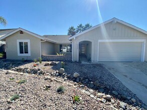 Building Photo - 3256 Carr Dr