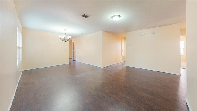 Foto del edificio - 1331 Lamar Ln