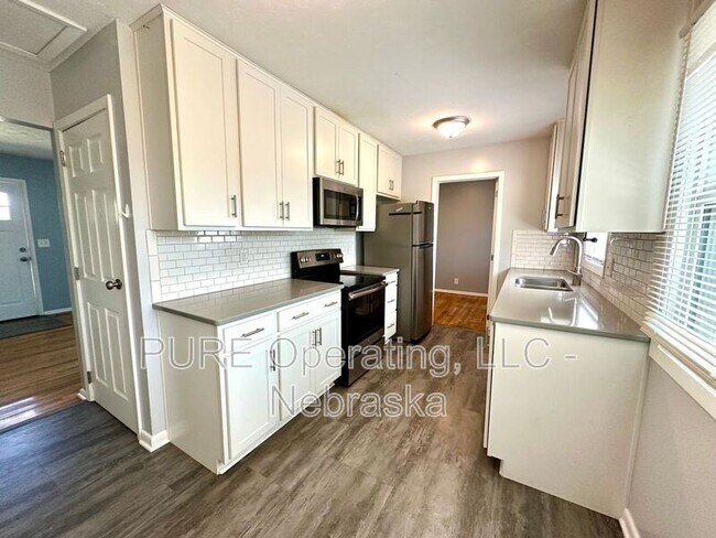 Foto del edificio - 12735 B St