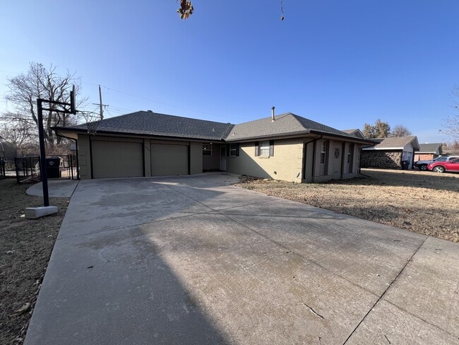 Photo - 2909 N Tropicana Ave House