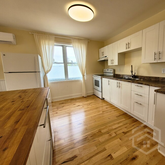 Photo du bâtiment - 2-Bedroom Apartment in Courtland!!