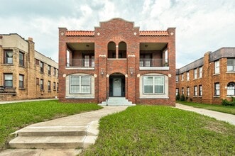 Building Photo - 817 East Dr