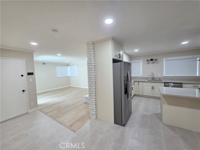 Building Photo - 12401 Archwood St
