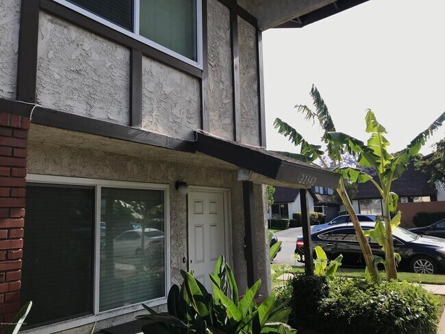 Foto del edificio - 22842 S Van Deene Ave