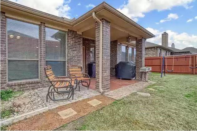 Building Photo - 2017 Laurel Forest Dr