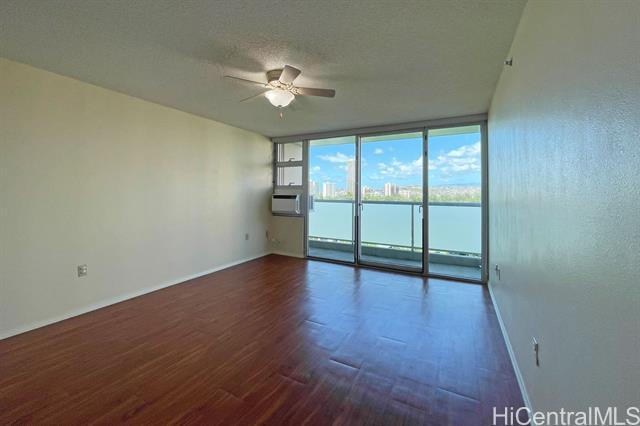 Foto del edificio - 3009 Ala Makahala Pl
