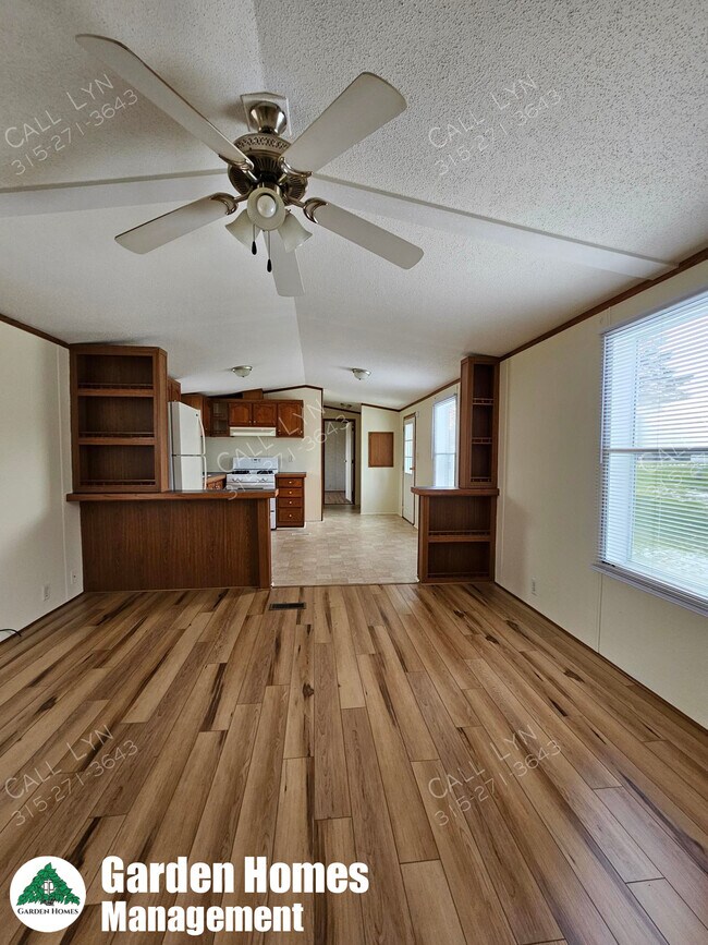 Foto del edificio - 60 Noble Ln