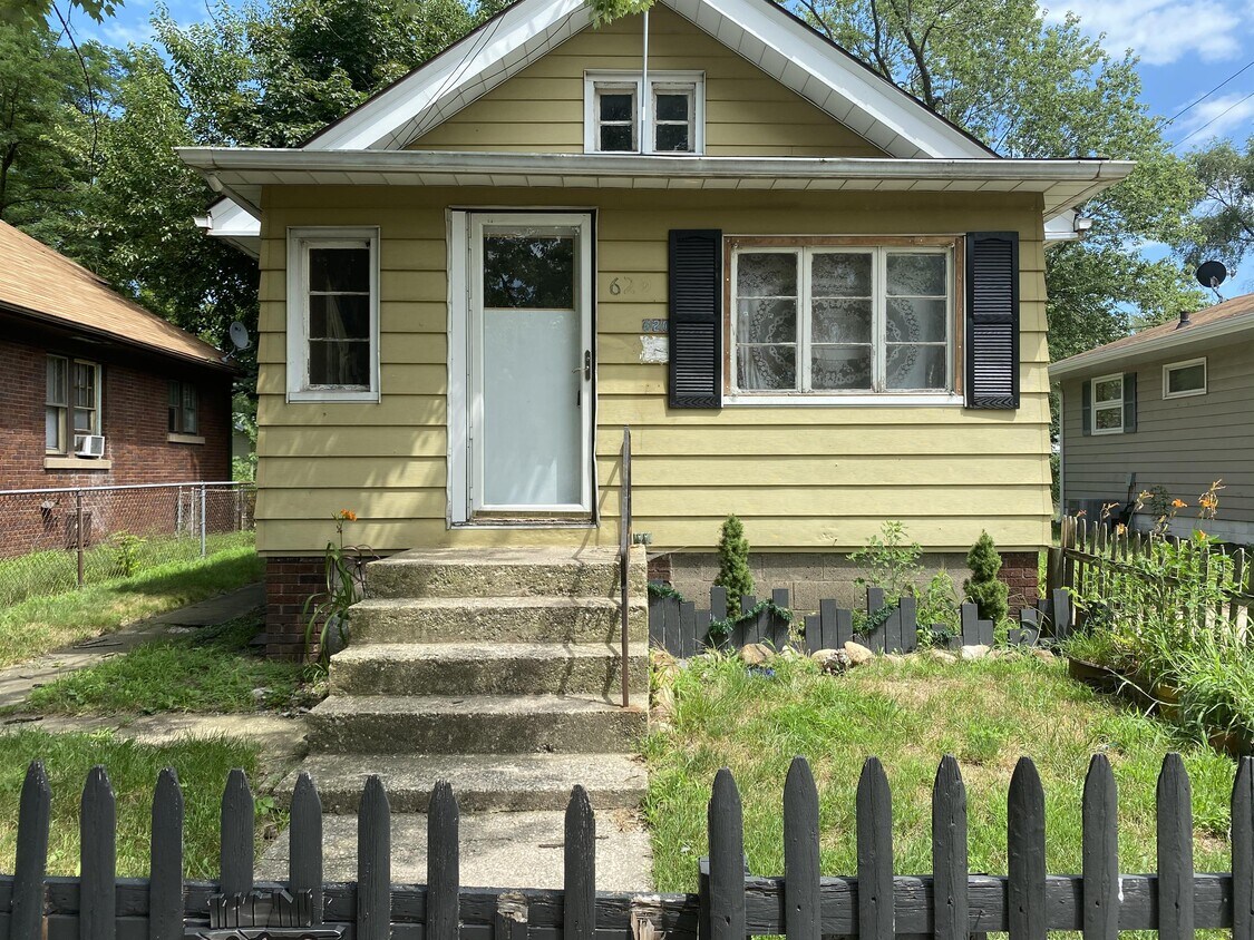 620 Donnelly St, Michigan City, IN 46360 House Rental in Michigan City, IN