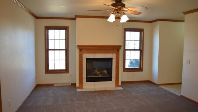 Building Photo - 7001 East Pass