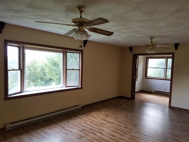 Building Photo - 131 Elizabeth Valley Rd