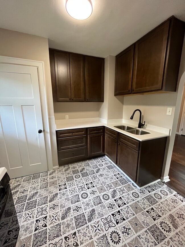 Foto del edificio - 327 Polk St