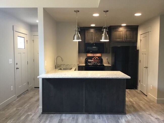 Building Photo - Brand NEW! 2 Bdrm 2 1/2 Bth 2 Car Garage. ...
