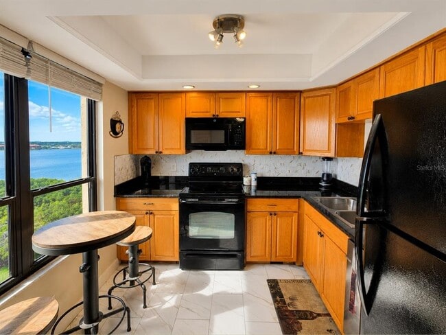 Building Photo - 2616 Cove Cay Dr