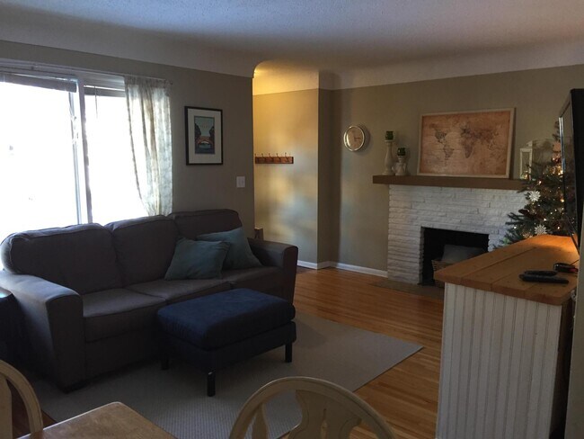 Building Photo - 5812 Penn Ave S