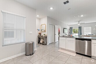 Building Photo - 425 Talulla Trl